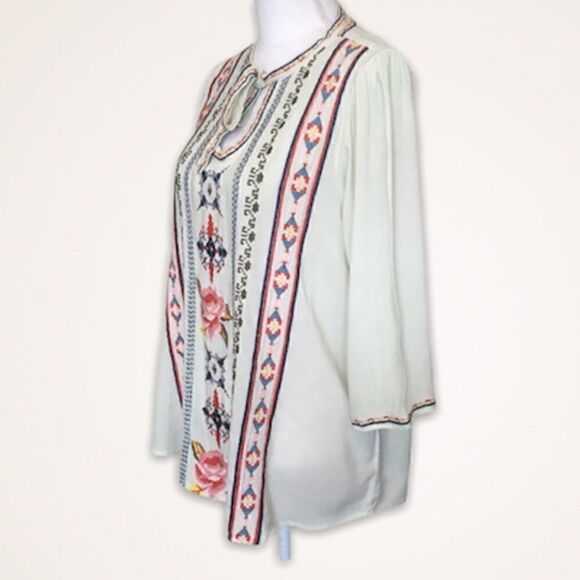 The Paisley Parrot Embroidered Blouse - Picture 2 of 7